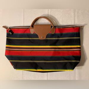 EUC Beach Bag: Wide Mouth, Multicolor Stripes, Canvas, Zip Closure